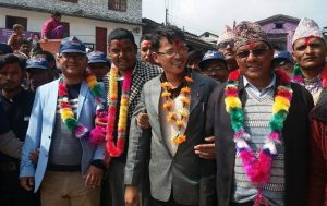 नेपाल तरूण दलका महासचिव भुपेन्द्रजंग शाहीलगायतका कांग्रेस नेता प्रर्दशनमा ।